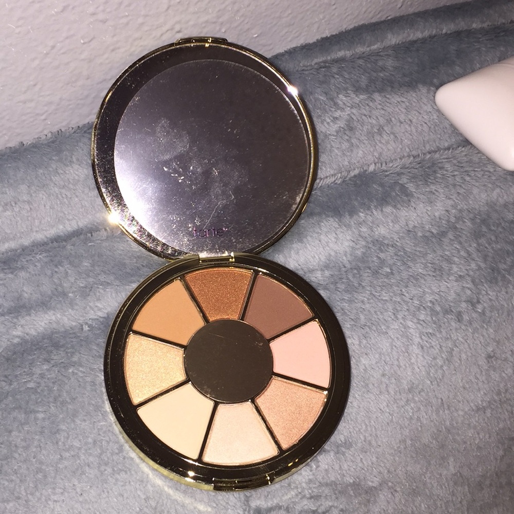 Tarte. Be you. Naturally. Eyeshadow palette